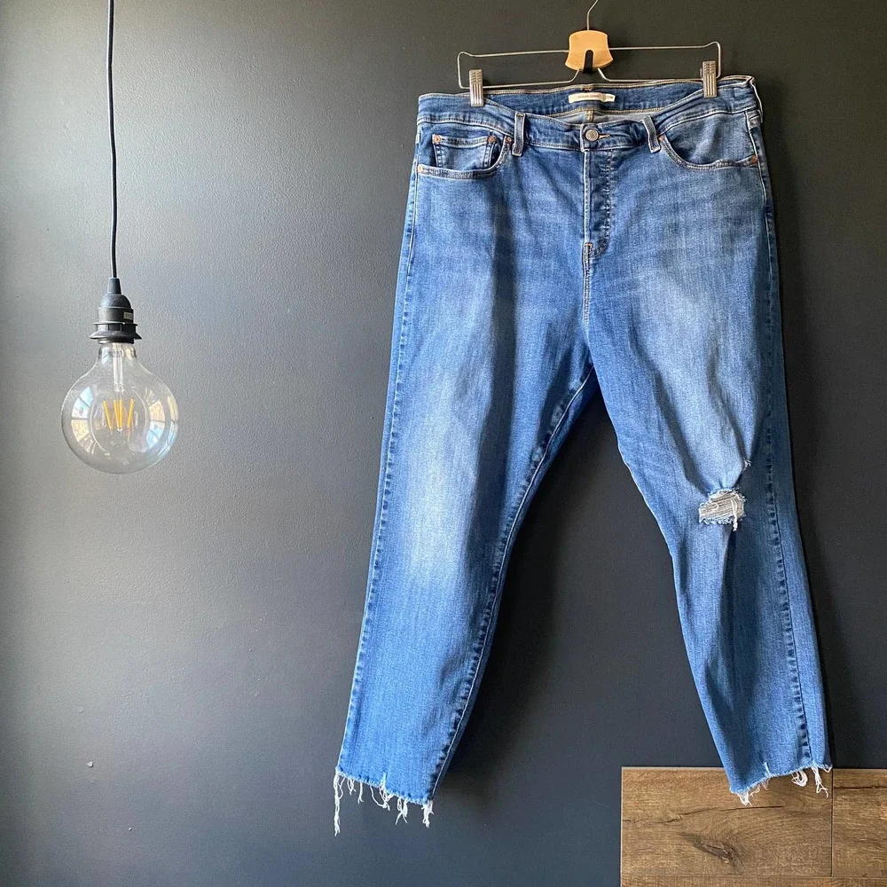 Levi's Wedgie Skinny Ripped Button Fly High Rise Jeans 20W - Picture 2 of 9